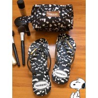 Kit porta make + chinelo Snoopy Preto - Chinelos 